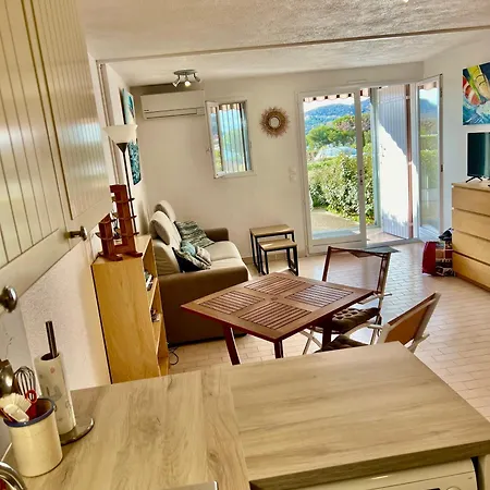 Climatise Vue A Proximite De La Апартаменты Сен-Рафаэль